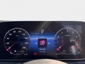 Mercedes-Benz C-Class C200 Avantgarde - Image 13