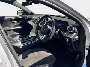 Mercedes-Benz C-Class C200 Avantgarde - Image 21