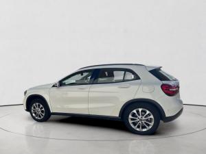 Mercedes-Benz GLA GLA200 auto - Image 4