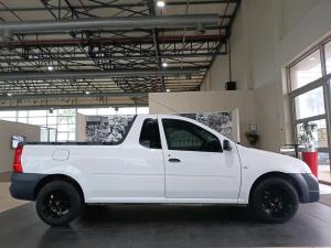 Nissan NP200 1.6i safety pack (aircon) - Image 4