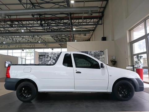 Image Nissan NP200 1.6i safety pack (aircon)
