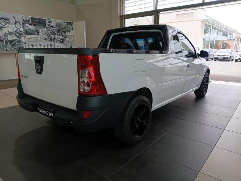 Image Nissan NP200 1.6i safety pack (aircon)