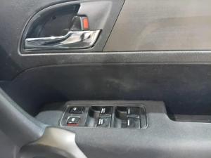 Honda CR-V 2.0 Comfort AWD - Image 21