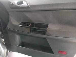 Volkswagen Polo 1.6 Trendline - Image 17