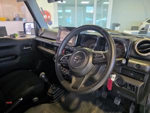 Suzuki Jimny 1.5 GLX AllGrip 3-door manual - Image 8