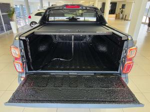 Isuzu D-Max 3.0TD double cab V-Cross - Image 10
