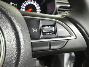 Suzuki Swift 1.2 GLX auto - Image 20