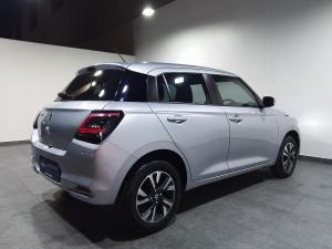 Suzuki Swift 1.2 GLX auto - Image 28