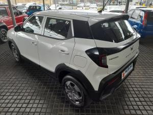 Mahindra XUV 3XO 1.2T MX2 auto - Image 5