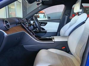 Mercedes-Benz C-Class C200 Avantgarde - Image 12
