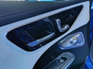 Mercedes-Benz C-Class C200 Avantgarde - Image 13
