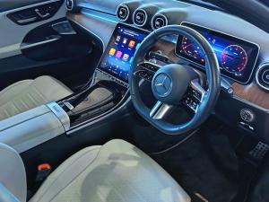 Mercedes-Benz C-Class C200 Avantgarde - Image 7