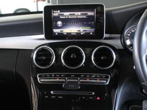 Mercedes-Benz C-Class C200 auto - Image 11