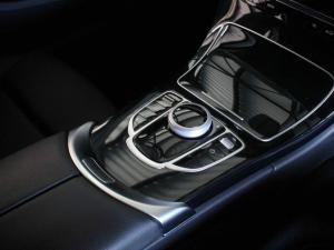 Mercedes-Benz C-Class C200 auto - Image 12
