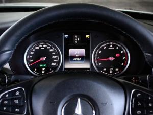 Mercedes-Benz C-Class C200 auto - Image 13
