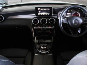 Mercedes-Benz C-Class C200 auto - Image 18