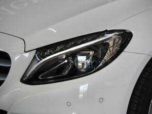 Mercedes-Benz C-Class C200 auto - Image 7