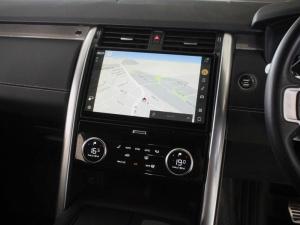 Land Rover Discovery D300 R-Dynamic HSE - Image 12