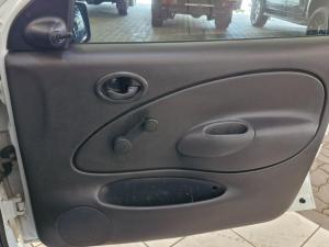 Ford Bantam 1.3i (aircon) - Image 11