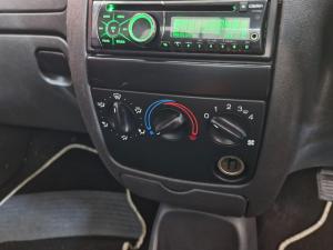 Ford Bantam 1.3i (aircon) - Image 14