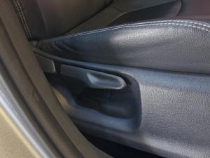 Toyota Corolla Cross 1.8 Hybrid XS - Image 14