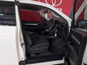 Toyota Hilux 2.4GD-6 Xtra cab Raider auto - Image 11