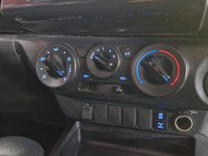 Toyota Hilux 2.4GD-6 Xtra cab Raider auto - Image 19