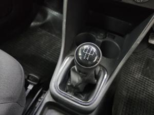 Volkswagen Polo Vivo hatch 1.4 Comfortline - Image 8