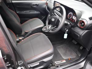 Hyundai Grand i10 1.2 Premium hatch - Image 9