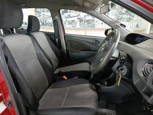 Toyota Etios hatch 1.5 Sprint - Image 12
