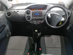Toyota Etios hatch 1.5 Sprint - Image 13