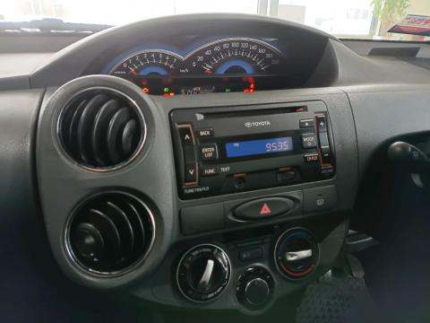 Image Toyota Etios hatch 1.5 Sprint