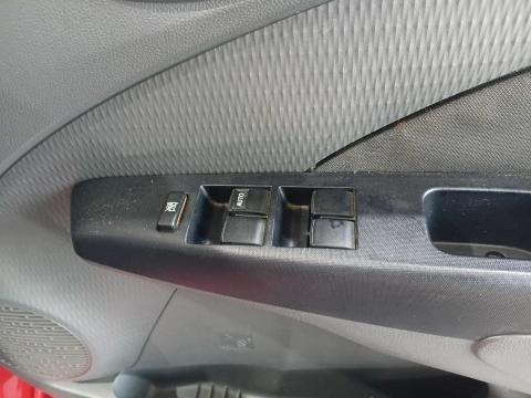 Image Toyota Etios hatch 1.5 Sprint