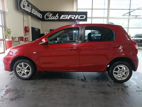 Image Toyota Etios hatch 1.5 Sprint