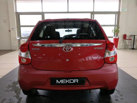 Image Toyota Etios hatch 1.5 Sprint
