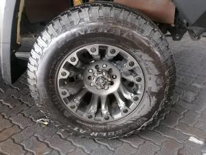 Toyota Land Cruiser 76 2.8GD-6 station wagon LX manual - Image 13