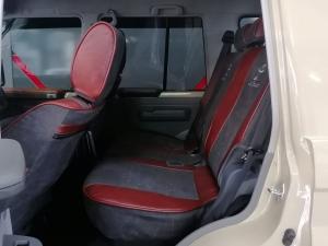 Toyota Land Cruiser 76 2.8GD-6 station wagon LX manual - Image 18