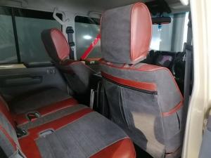 Toyota Land Cruiser 76 2.8GD-6 station wagon LX manual - Image 20