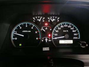 Toyota Land Cruiser 76 2.8GD-6 station wagon LX manual - Image 25