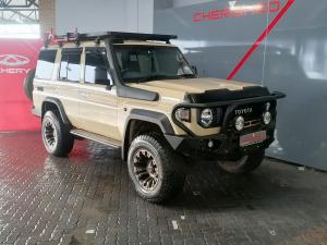 Toyota Land Cruiser 76 2.8GD-6 station wagon LX manual - Image 4