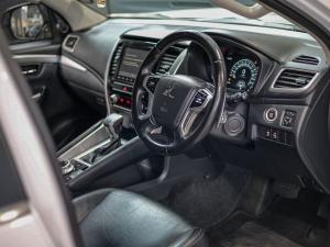 Mitsubishi Pajero Sport 2.4DI-D 4x4 - Image 11
