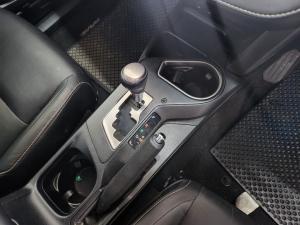 Toyota RAV4 2.2D-4D AWD VX - Image 10