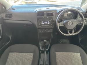 Volkswagen Polo sedan 1.4 Trendline - Image 6