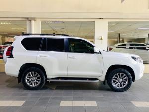 Toyota Land Cruiser Prado 2.8GD VX-L - Image 3