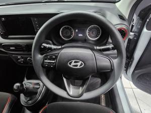 Hyundai Grand i10 1.0 Premium hatch - Image 8