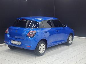 Suzuki Swift 1.2 GL - Image 2