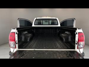 Toyota Hilux 2.4GD-6 single cab Raider manual - Image 36