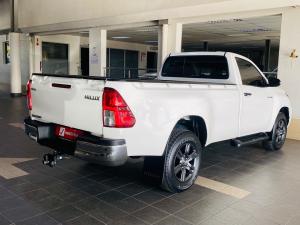 Toyota Hilux 2.4GD-6 single cab Raider manual - Image 2