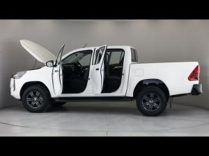 Toyota Hilux 2.8GD-6 double cab 4x4 Raider auto - Image 11