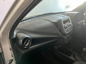 Toyota Vitz 1.0 - Image 7